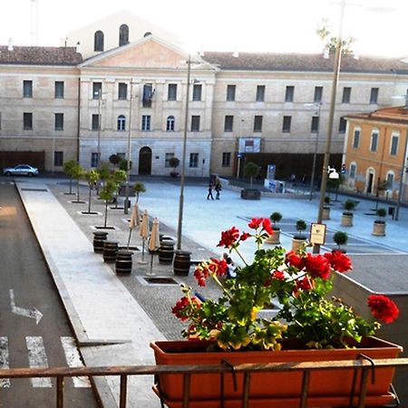B&B Le Finestre Su Via Cavour Sassari Exteriér fotografie