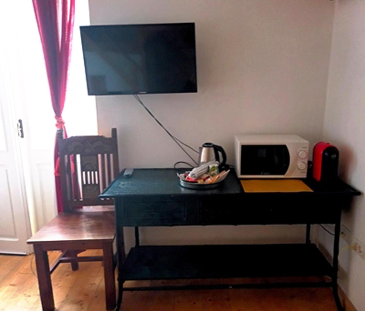B&B Le Finestre Su Via Cavour Sassari Pokoj fotografie