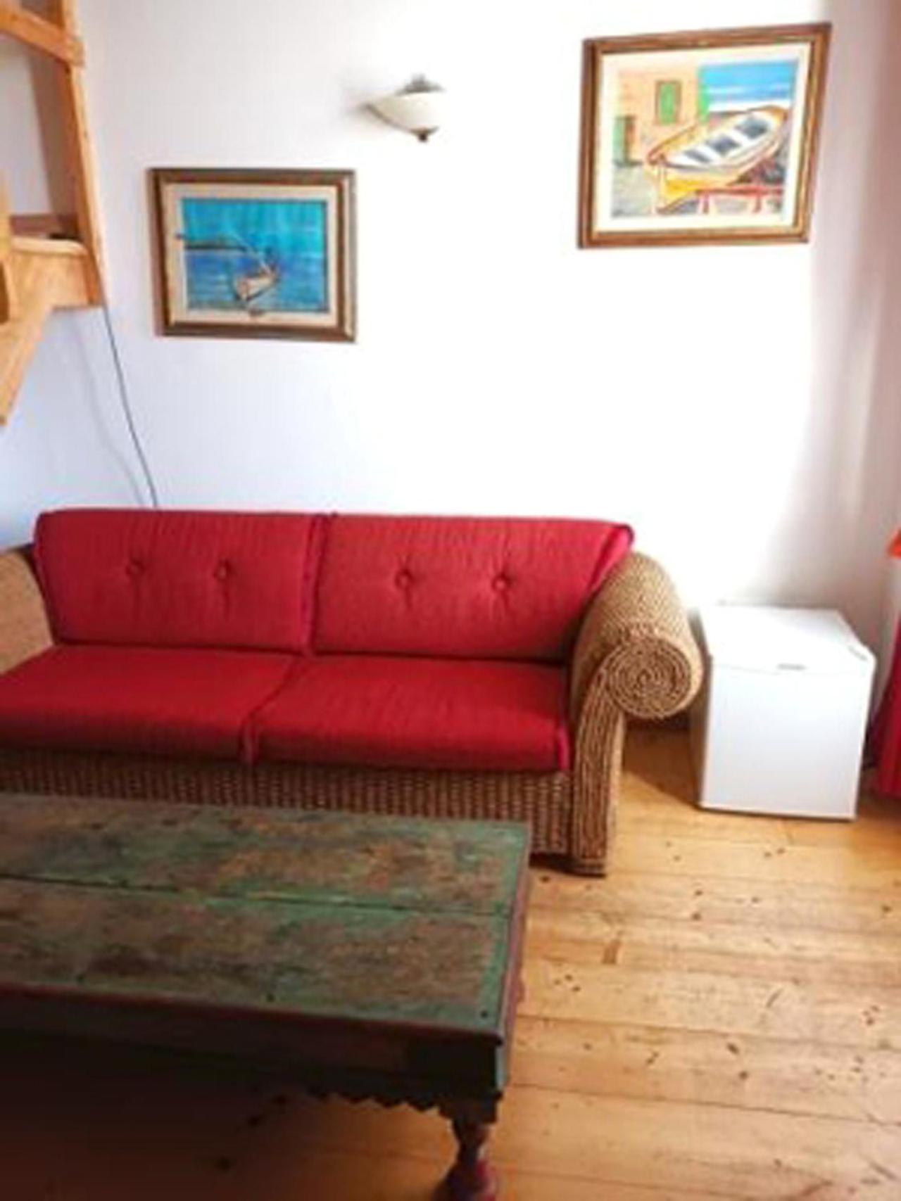 B&B Le Finestre Su Via Cavour Sassari Pokoj fotografie