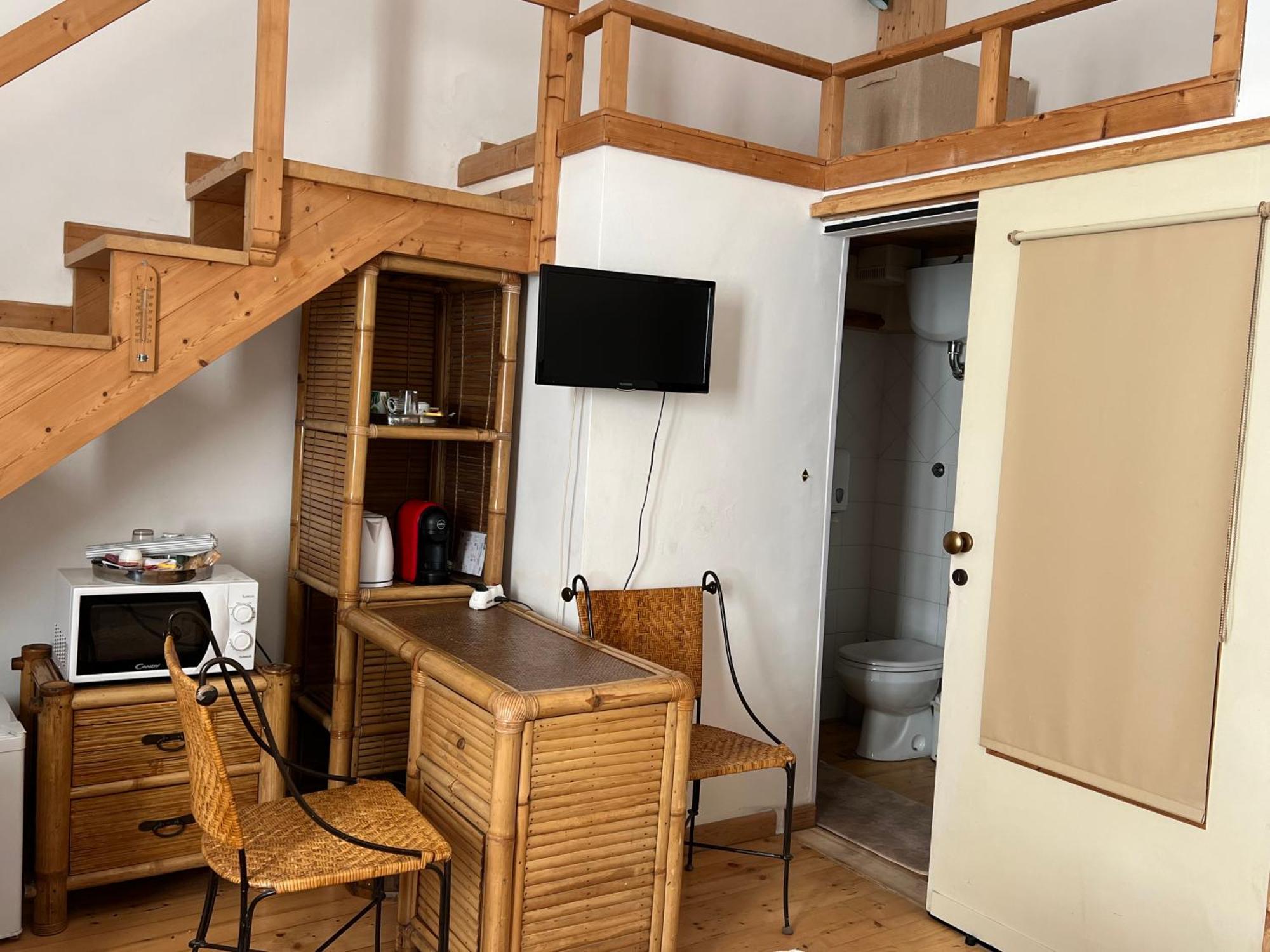 B&B Le Finestre Su Via Cavour Sassari Pokoj fotografie