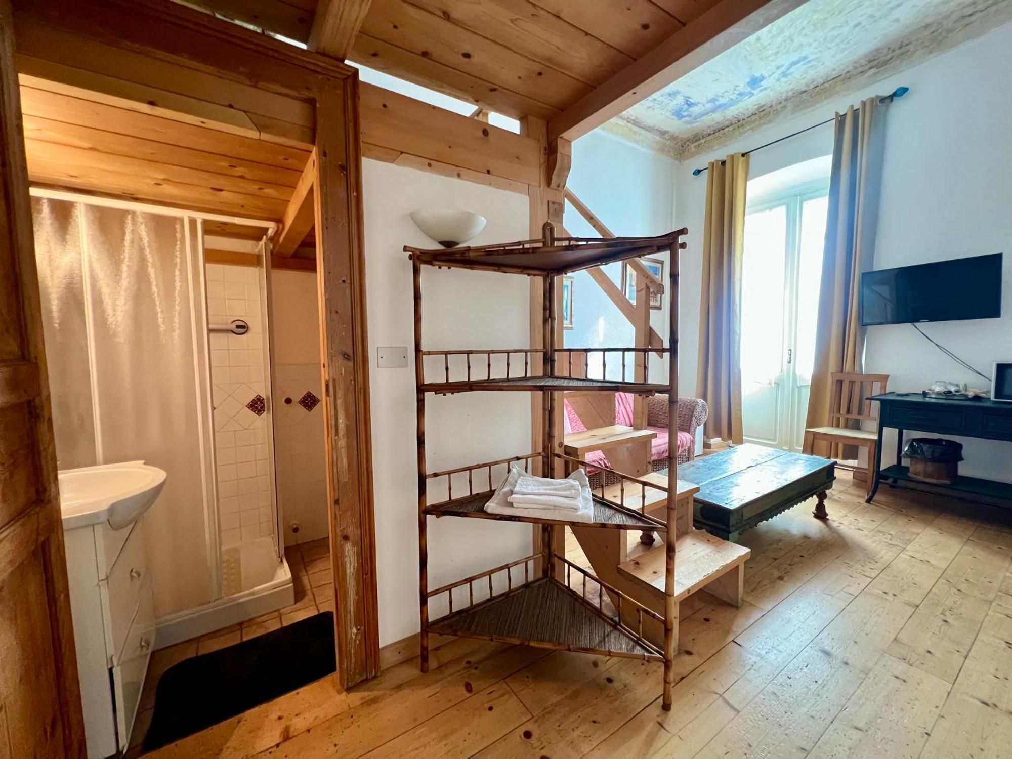 B&B Le Finestre Su Via Cavour Sassari Pokoj fotografie